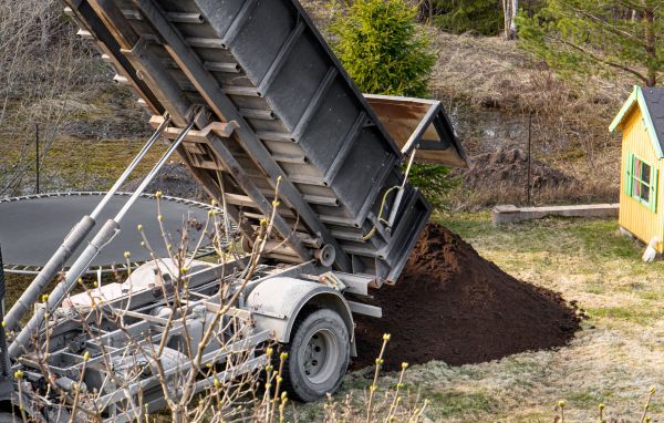 Yard Soil Delivery in Venice