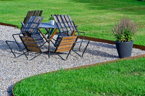 Metal Edging Installation in Venice