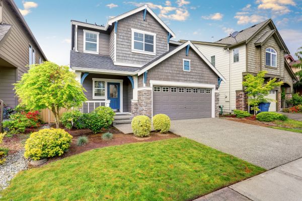 Curb Appeal Landscaping in Venice